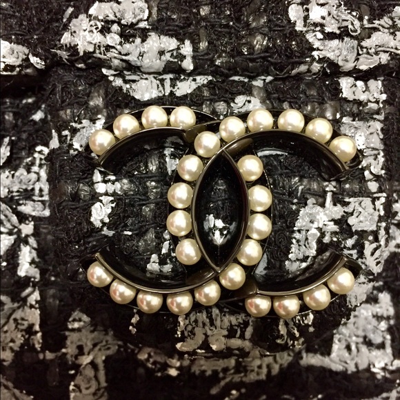 ⚡️NWT CHANEL ONE OF A KIND STUNNING BAG⚡️ - Picture 3 of 8